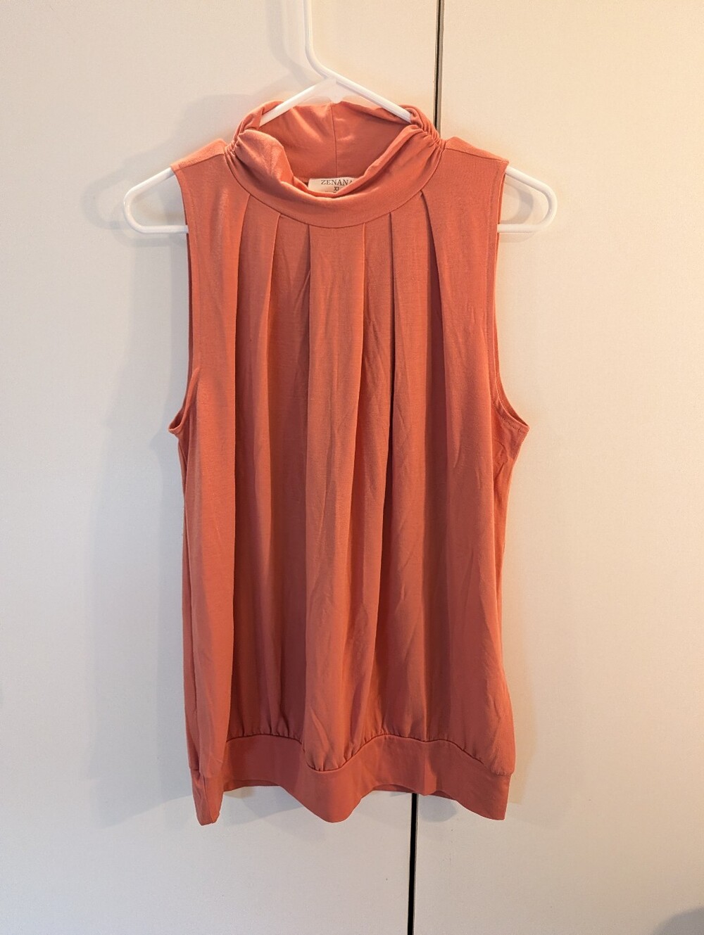 Zenana Sleeveless Pleat-Front Mock Neck Top - Coral Rose Size XL NWT